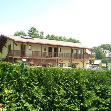 Hostel Gosciniec Zoska *
