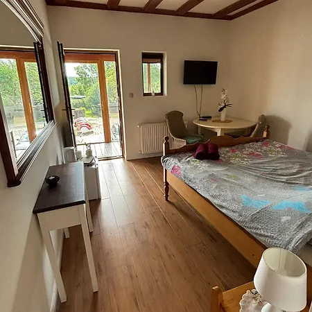 Hostel Gosciniec Zoska *