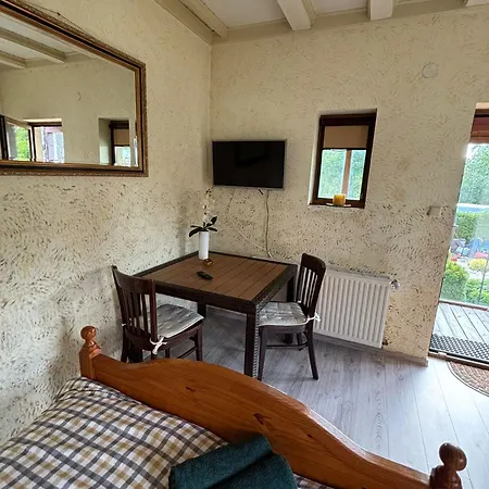 Gosciniec Zoska Hostel *