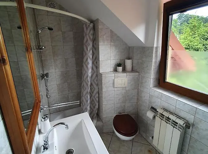 بيت شباب Gosciniec Zoska