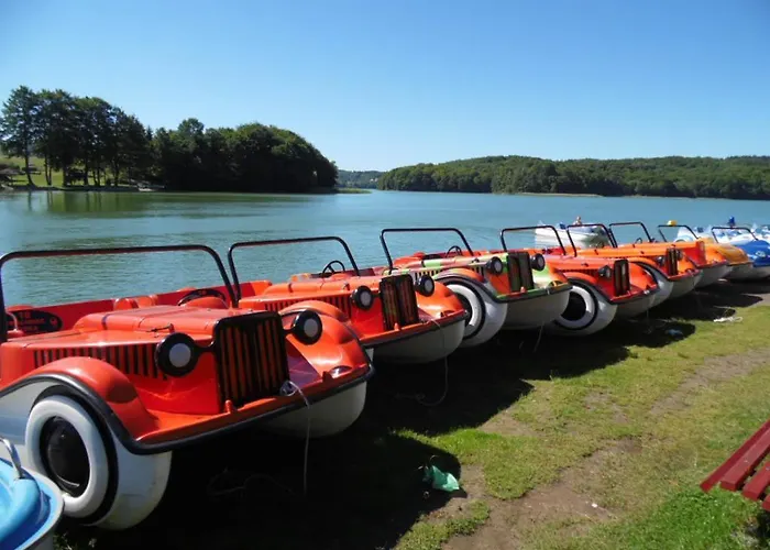 بيت شباب Gosciniec Zoska أسترزيتش